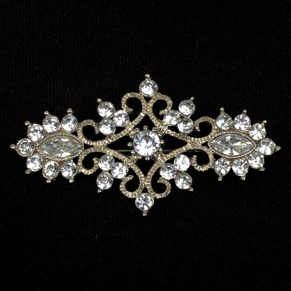 Rhinestone brooch - Picture 1 of 6